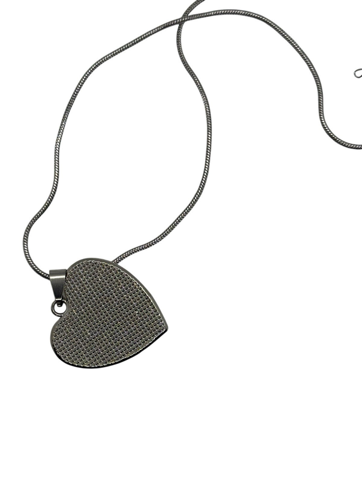 Sisters Heart Pendant Necklace Silver – Never Apart But Not in Heart Gift